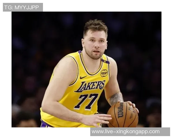 斯玛特分享与东契奇对抗经历感叹能做队友真是太棒了